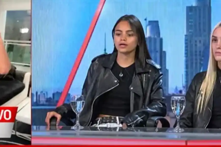 Las amigas de la víctima apuntan contra las personas que se encontraban con Emmily al momento de su caída