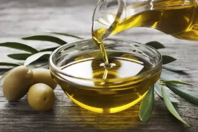 La Anmat prohibió la venta de una conocida marca de aceite de oliva: los motivos