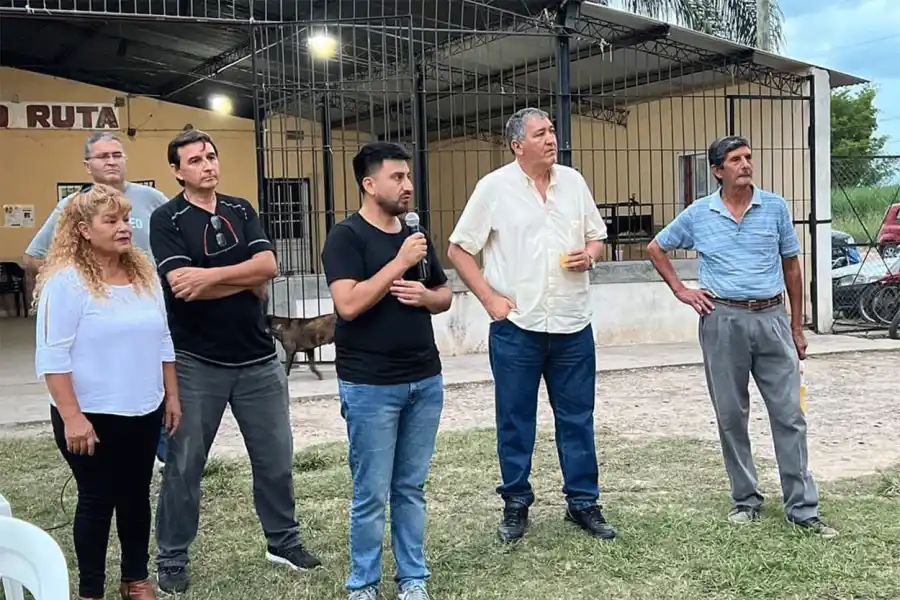 Dimes y diretes: sede peronista en Yerba Buena, un funcionario en dos listas y recorridas por el este