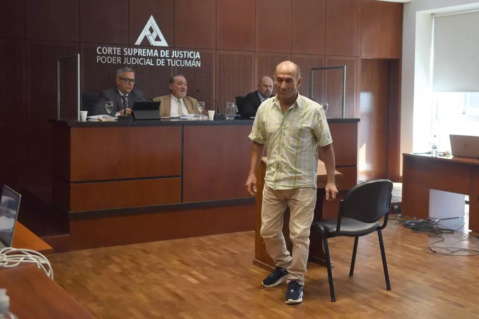 MOMENTO DE TENSIÓN. Ramón Antonio Garnica momento después de haber declarado en la primera audiencia del juicio del Caso Garnica. 