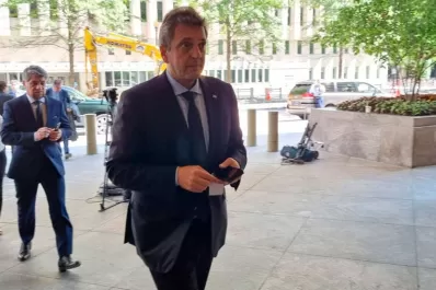 Cuáles son las medidas que anunció Massa para frenar la suba del dólar