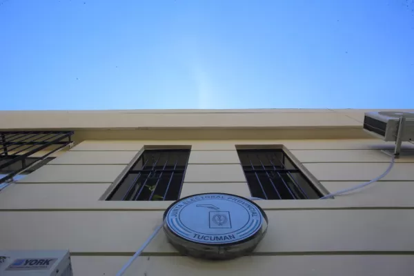 A un mes de las elecciones en Tucumán: vence un plazo clave para los candidatos