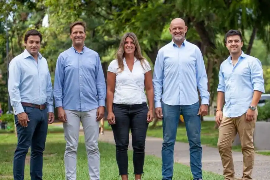 Dimes y diretes: La recorrida de Betty Ávila, un enroque en Yerba Buena y 6.000 repelentes