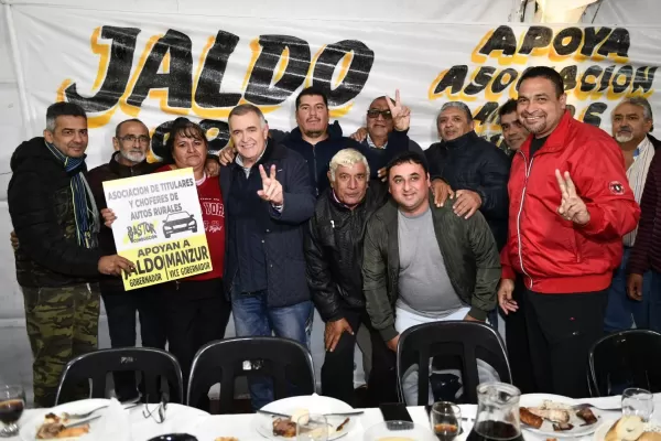 Titulares y choferes de autos rurales expresaron su apoyo a la fórmula Jaldo-Manzur