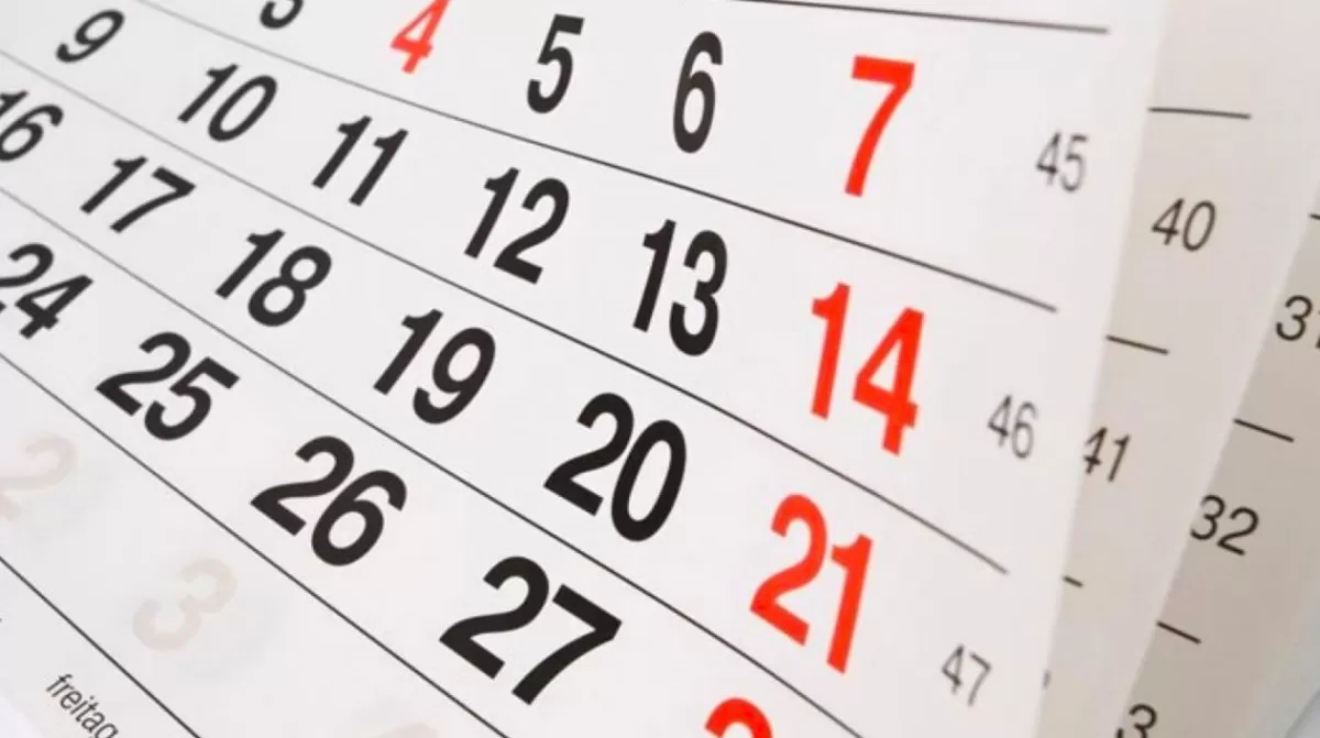 Calendario de feriados y día no laborables 2023