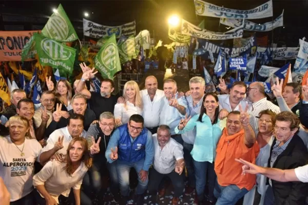 Jaldo y Manzur ratificaron la unidad del peronismo en un acto con dirigentes de la capital