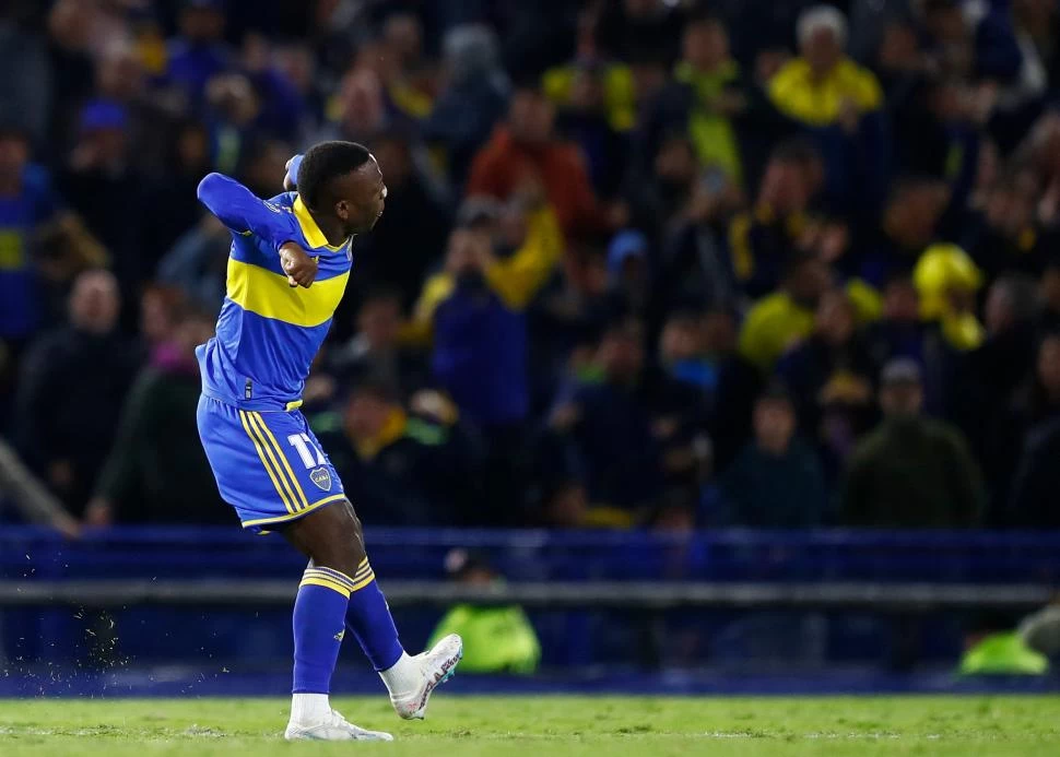 ¡POR FIN! Luis Advíncula le dio oxígeno y confianza a Boca con un golazo de otro partido. Al final, Boca se tuvo fe y consiguió un triunfo muy valioso. 