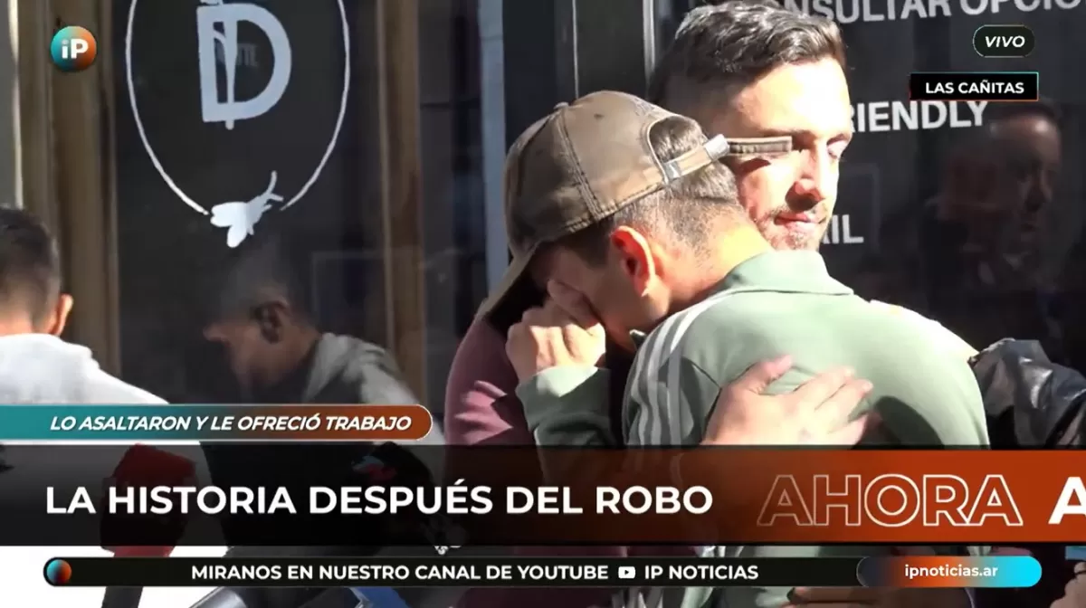 Video: las lágrimas del adolescente que había robado en un bar y al que ahora le dieron trabajo