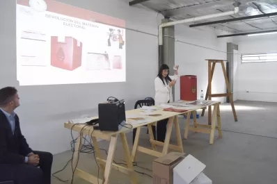 Las autoridades de mesa deberán estudiar reglas de “trato digno” para personas no binarias