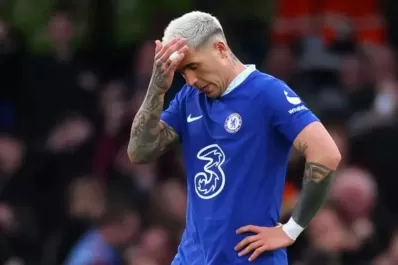 La durísima crítica a Enzo Fernández por su floja actuación en la eliminación del Chelsea: “Camina la cancha”