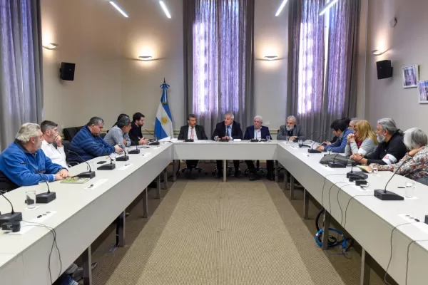 Educación y docentes universitarios acordaron adelantar para abril el aumento paritario