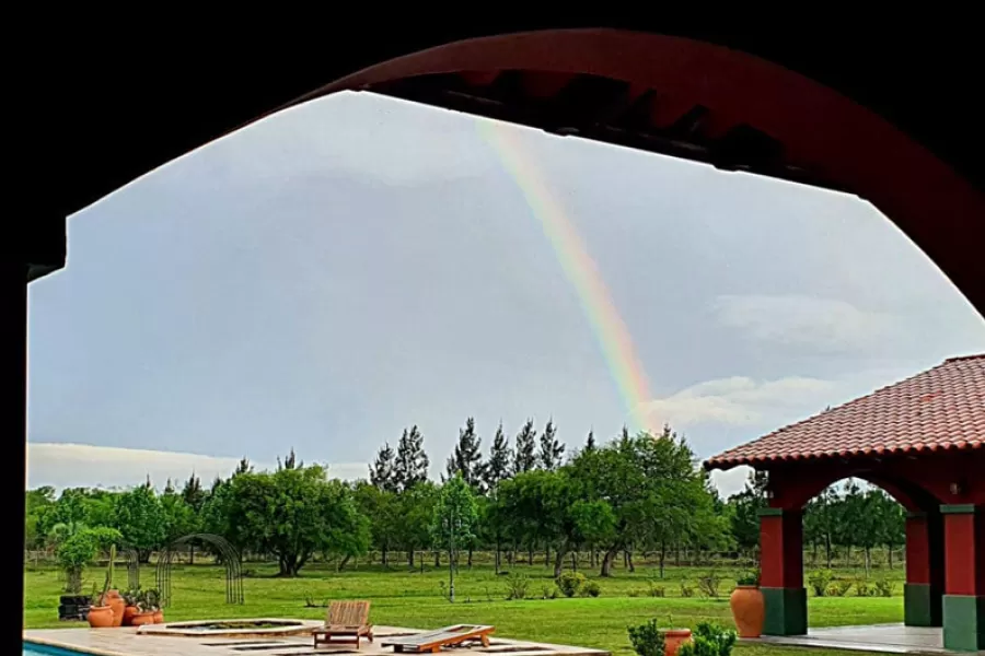 Los detalles en madera caracetrizan el estilo de la mansión de Batistuta