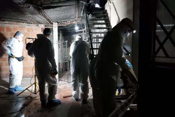 Denunciaron que amigos y familiares de un supuesto ladrón amenazaron e intentaron incendiar una casa