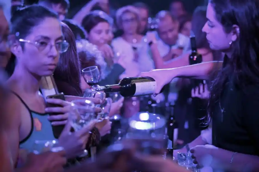 PRESENCIA. Hubo vinos de las bodegas Río de Arena, Las Arcas del Tolombón, Luna de Cuarzo, Finca La Orilla, Finca Albarrosa, entre otras.
