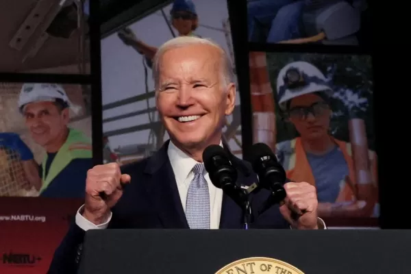 Biden, pese a su edad, se lanza a la reelección