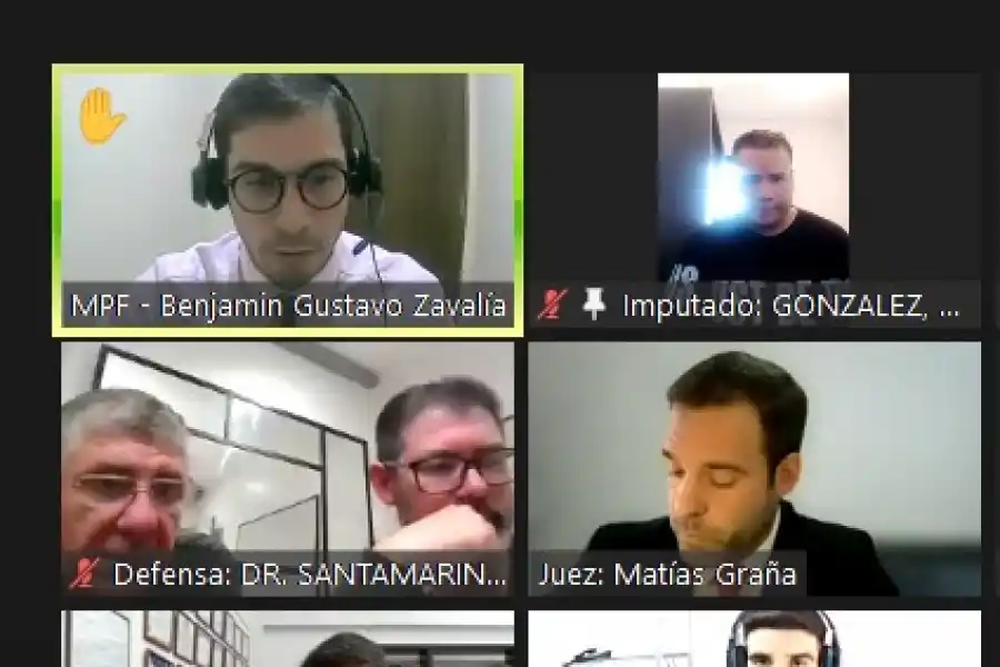 TODAS LAS PARTES. La audiencia se desarrolló vía Zoom. Al final se ordenó la preventiva para el imputado.