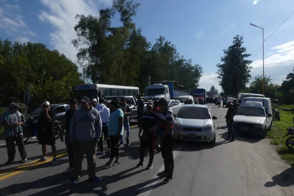 Protesta de los trabajadores del limón en el interior de Tucumán. LA GACETA / OSVALDO RIPOLL