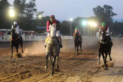 Turf: Prohibition se despide en Santiago y buscará brillar entre los fondistas