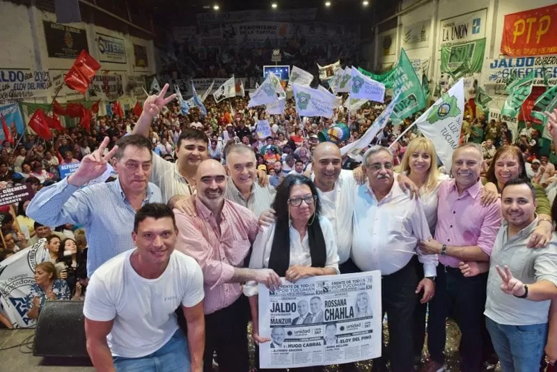 Con el apoyo de Manzur y Jaldo, el Frente Popular Unidad Ciudadana presentó su lista