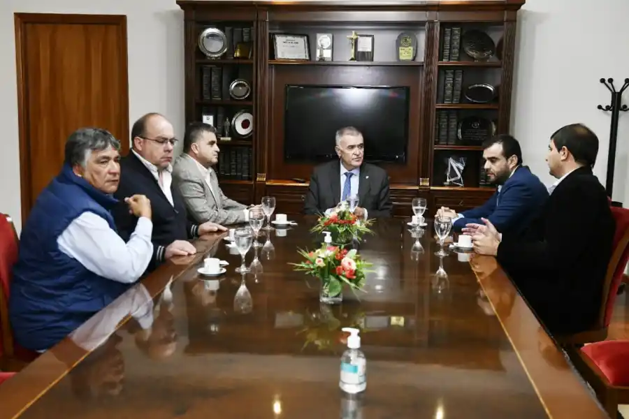 Dimes y diretes: Sánchez y Alfaro, con referentes del PRO en Tafí Viejo