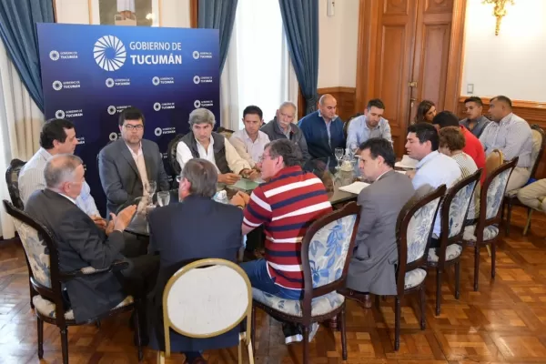 Dirigentes de Uatre y Acnoa acordaron un incremento salarial para trabajadores del citrus