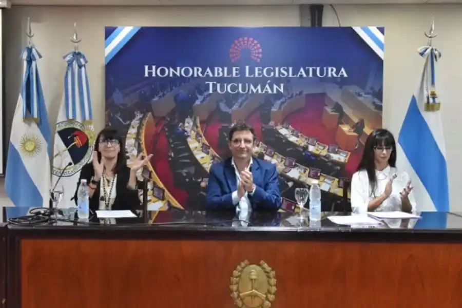 Gabriel Yedlin distinguió a trabajadores y personalidades del mundo de la danza