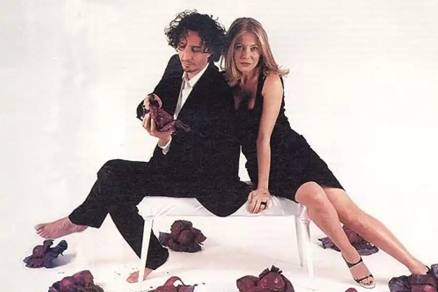 Un vestido y un amor: una canción con versiones contradictorio sobre su origen