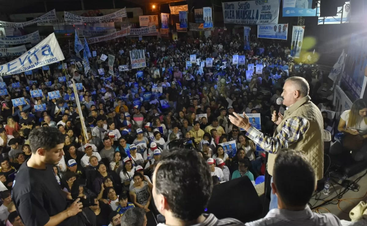 Jaldo y Manzur, con el mismo apoyo pero en diferentes actos