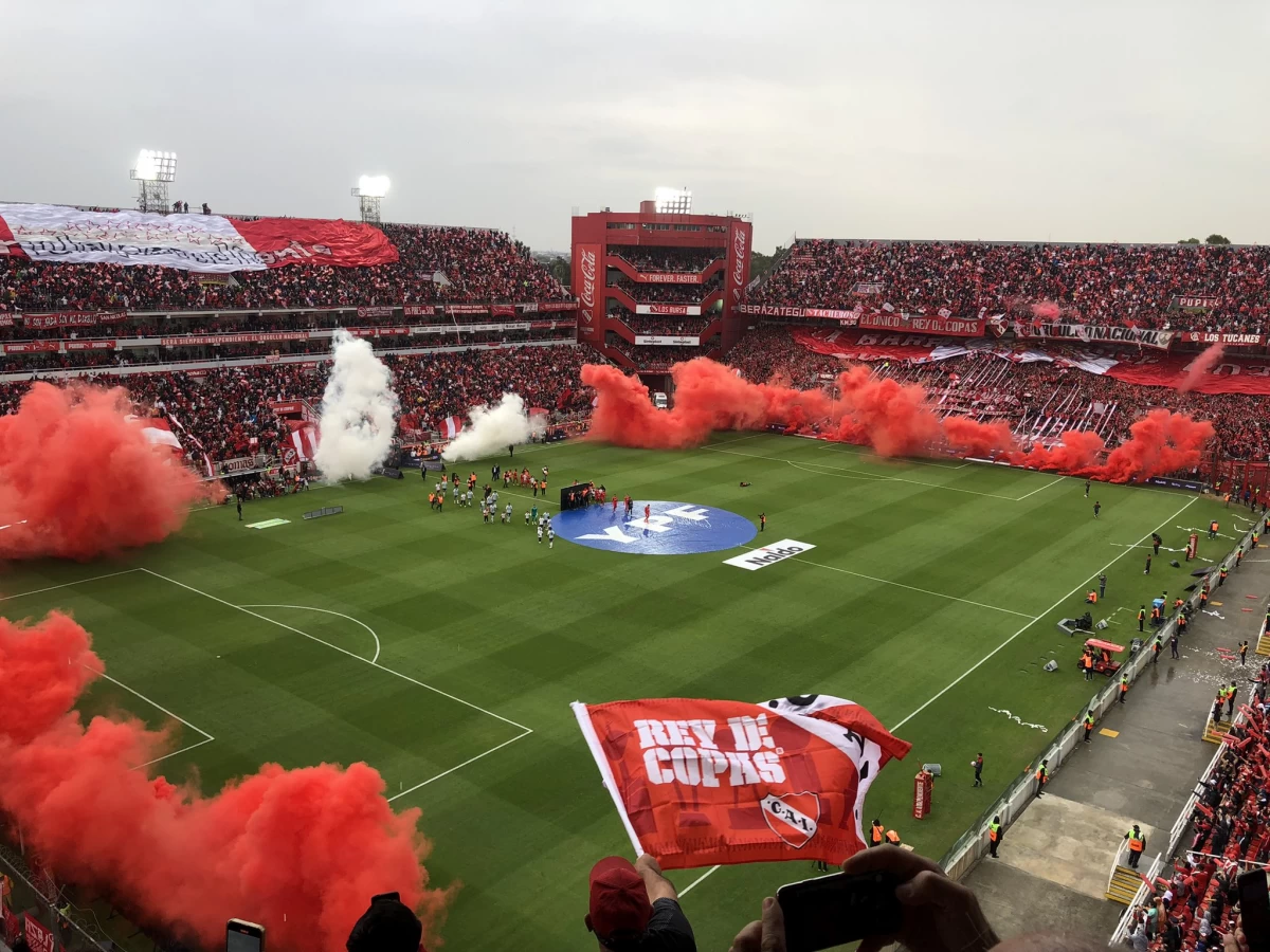 Sigue la colecta en Independiente, pero es la hora del fútbol