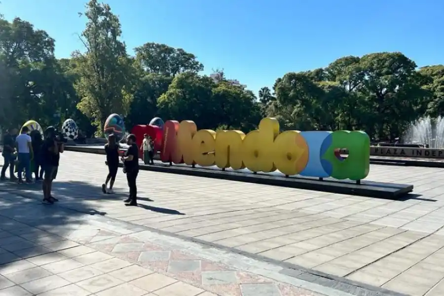 Mendoza brilla en tiempos de invasión chilena