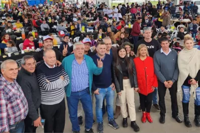 Locro del jaldismo en Concepción para apuntalar la candidatura de Raúl Albarracín