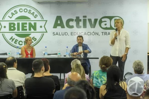 Elecciones 2023: Rossana Chahla se reunió con puesteros del Mercado del Norte