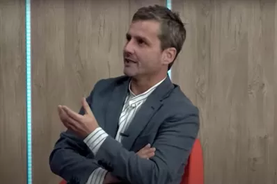 Mariano Campero cuestionó la entrega de “vouchers” y defendió la educación pública