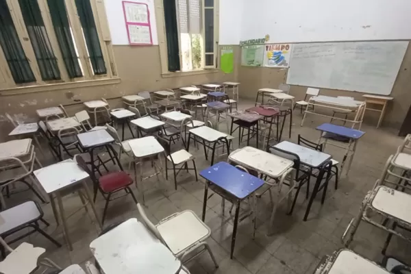 El paro docente dejó vacías las aulas de las escuelas tucumanas