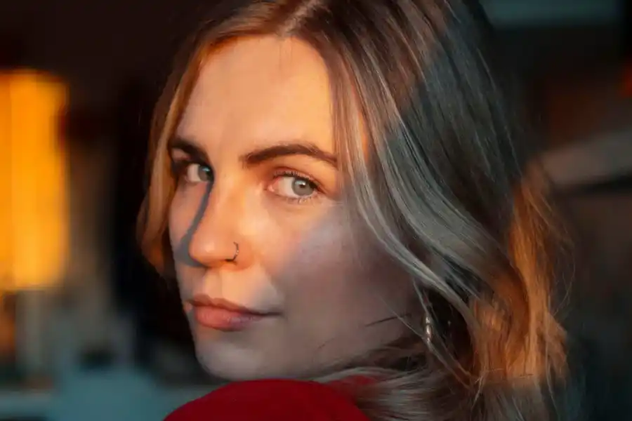 María del Mar Ramón, la mujer que acompañó a Jorge Rial a la clínica.