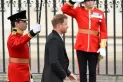 El príncipe Harry asistió a la coronación de su padre, sin Meghan y relegado a la tercera fila