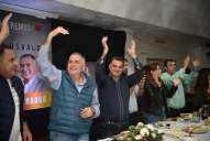 Concepción: con el apoyo de 42 acoples, Jaldo participó del cierre de campaña de Raúl Albarracín