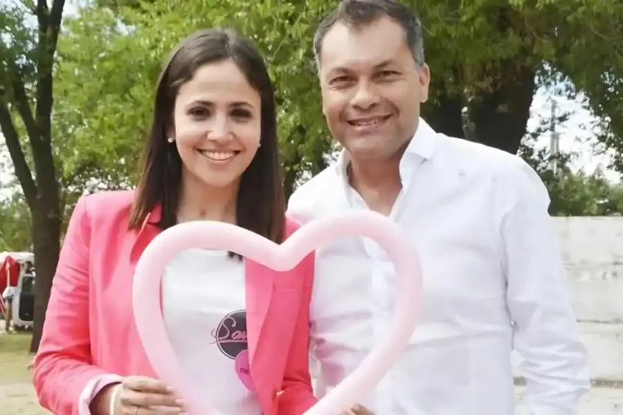 La desconcertante respuesta de Romina Uhrig ante el pedido de matrimonio en vivo de Walter Festa