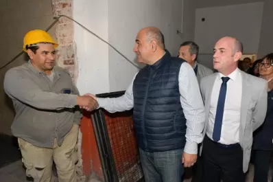 El gobernador Manzur supervisó el avance de las refacciones en la Escuela Ciudadela