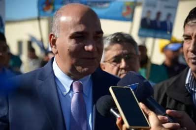 No, no: Manzur dijo que no se le cruzó por la cabeza resignar su postulación a vicegobernador