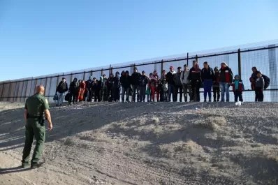 EEUU promulgó una nueva norma migratoria que restringe el acceso al asilo en la frontera