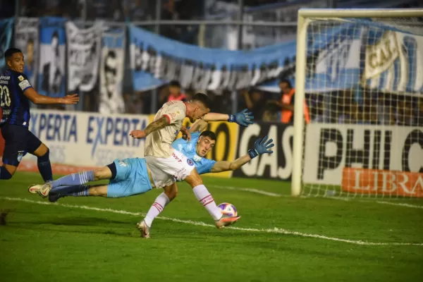 Atlético Tucumán no pudo contra Argentinos Juniors y perdió 2 a 1 en el Monumental