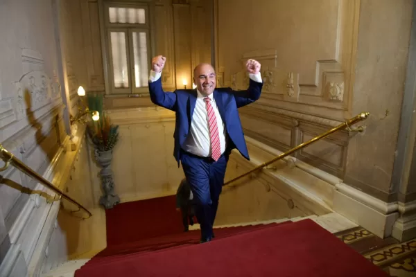 Declinación de Manzur: el detrás de escena de lo que se vivió en Casa de Gobierno