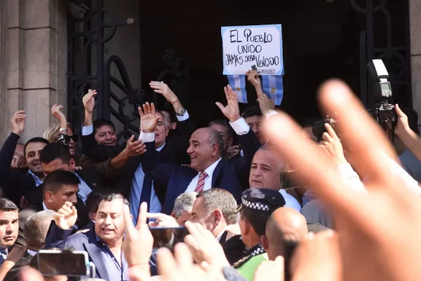 Manzur: “No estamos atornillados a los cargos ni a las candidaturas”