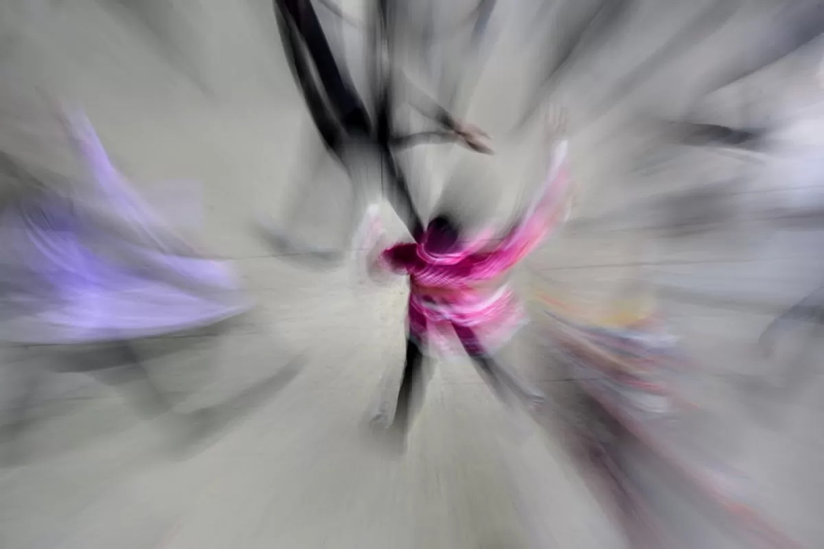 A PURO MOVIMIENTO. Con saltos y giros, el tinku se baila en comunidad. INSTRUMENTOS CEREMONIALES. LA GACETA / FOTO DE FRANCO VERA.