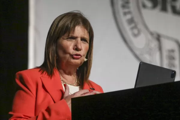 Bullrich le respondió a la CGT: Atacan porque saben que conmigo se les acaban sus privilegios