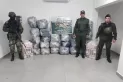 Abandonan 500 kilos de hojas de coca y 1.500 atados de cigarrillos