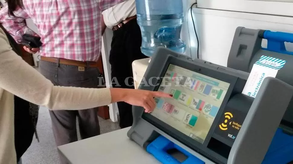 Tres personas fueron demoradas por intentar comprar votos en Salta