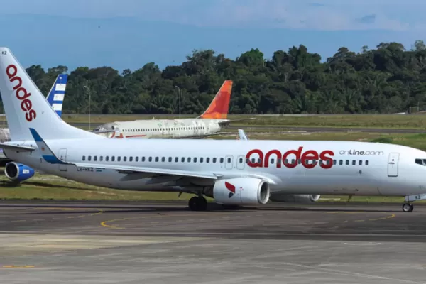 Andes consiguió la autorización para volver a volar en el país