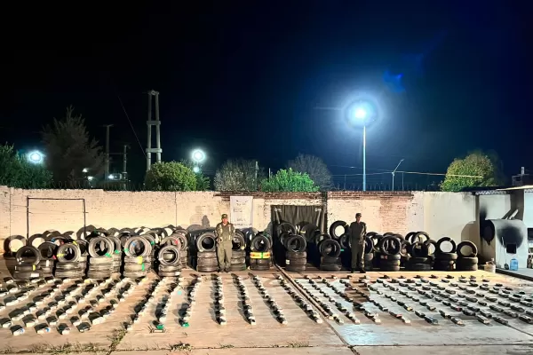 Gendarmería secuestró 169 neumáticos en Burruyacu